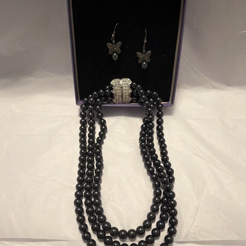 Vintage 1990s Elizabeth Taylor for Avon Pearl Jewelry Set Boxed Signed